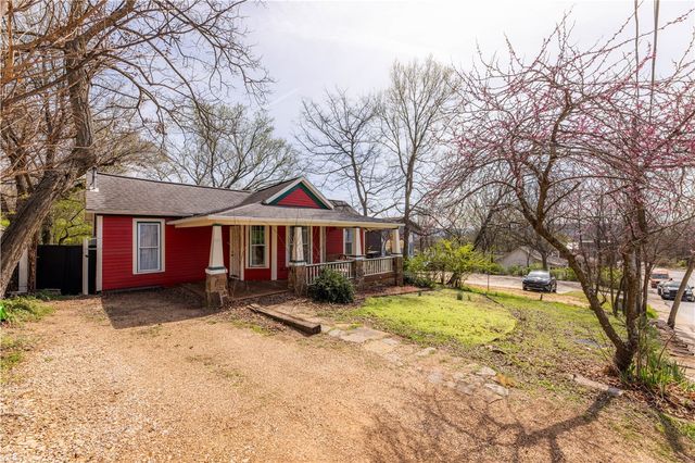 224 S Church Avenue, Fayetteville, AR 72701