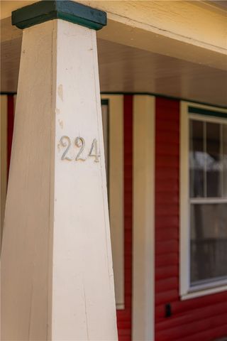 224 S Church Avenue, Fayetteville, AR 72701