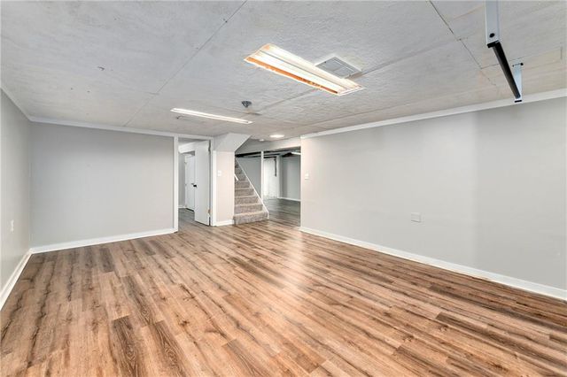 213 Juniper Street, Lee's Summit, MO 64064