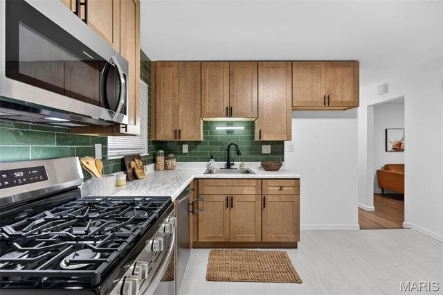 1618 Keelen Drive, St Louis, MO 63136