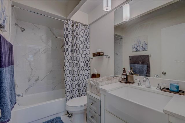 2314 S CLEWIS COURT 204, Tampa, FL 33629