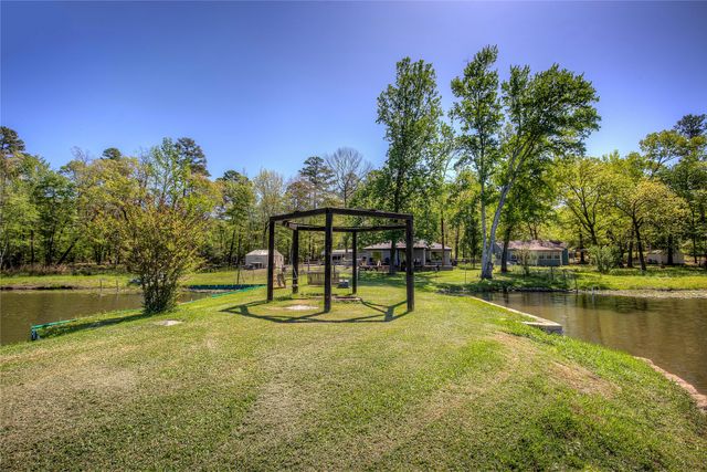 1462 Private Road 8692, Winnsboro, TX 75494