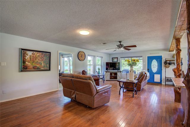 1462 Private Road 8692, Winnsboro, TX 75494