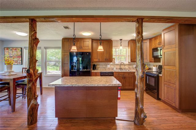 1462 Private Road 8692, Winnsboro, TX 75494