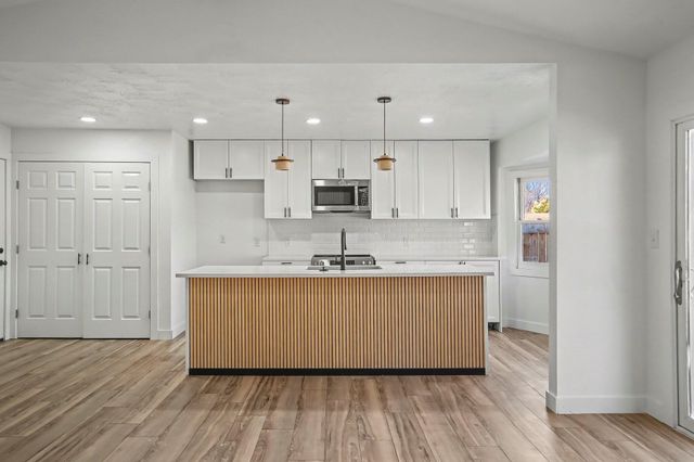 2344 S Kickapoo Avenue, Springfield, MO 65804