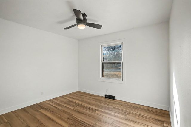 2344 S Kickapoo Avenue, Springfield, MO 65804