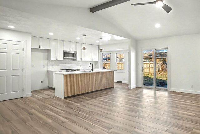 2344 S Kickapoo Avenue, Springfield, MO 65804