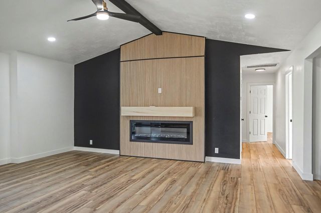 2344 S Kickapoo Avenue, Springfield, MO 65804