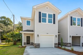 162 Westview Avenue, Valparaiso, FL 32580