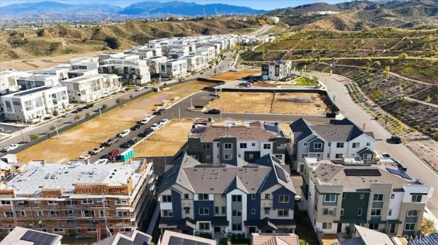 27317 Bear Creek Lane, Valencia, CA 91381