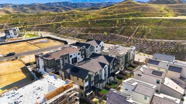 27317 Bear Creek Lane, Valencia, CA 91381