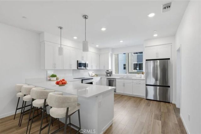 27317 Bear Creek Lane, Valencia, CA 91381