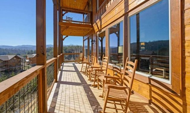 4521 Shangrila Way, Sevierville, TN 37876
