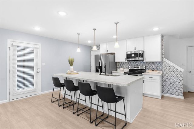 5085 Barter Street, St Charles, MO 63301