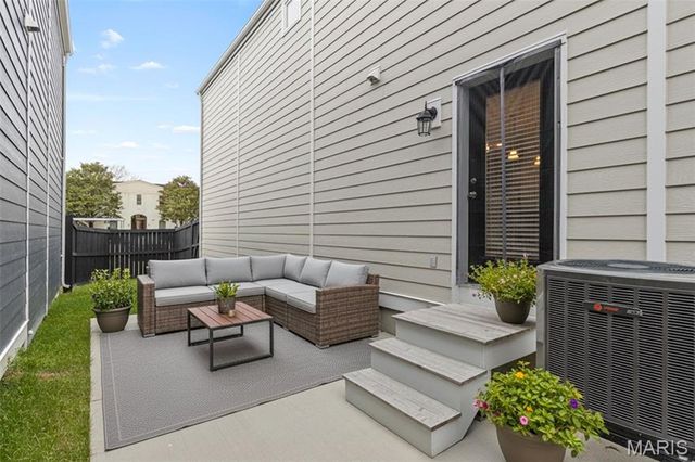 5085 Barter Street, St Charles, MO 63301