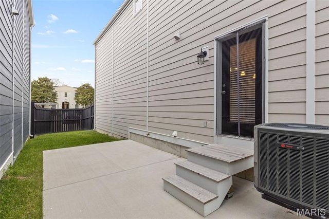 5085 Barter Street, St Charles, MO 63301