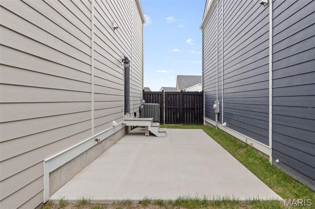 5085 Barter Street, St Charles, MO 63301