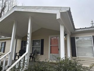 9906 Ponder Ln, Denham Springs, LA 70706