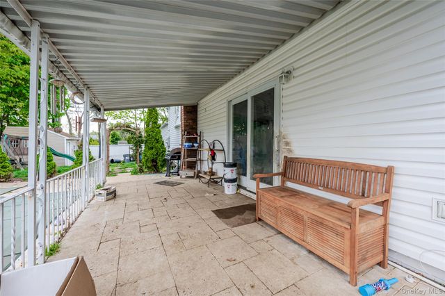 122 Clinton Avenue, Port Jefferson Station, NY 11776