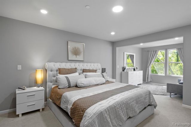 39985 Premier Drive, Plymouth, MI 48170