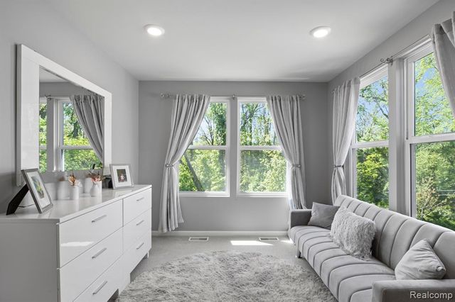 39985 Premier Drive, Plymouth, MI 48170