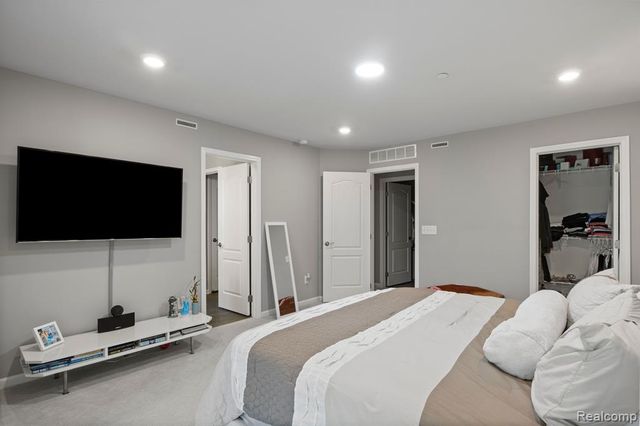 39985 Premier Drive, Plymouth, MI 48170