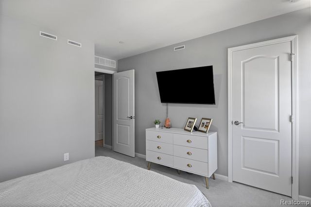 39985 Premier Drive, Plymouth, MI 48170