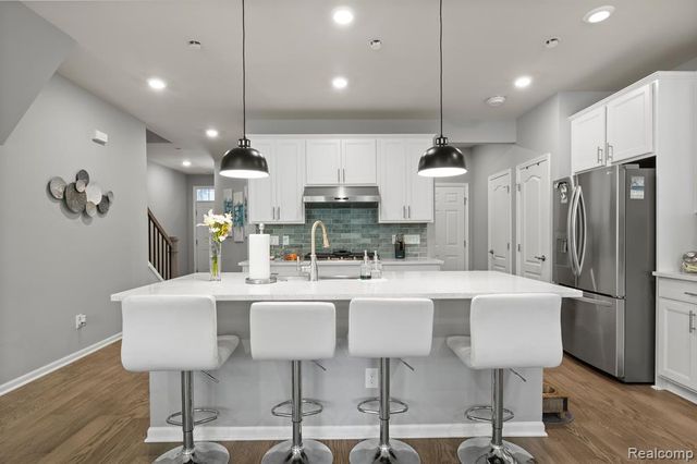 39985 Premier Drive, Plymouth, MI 48170