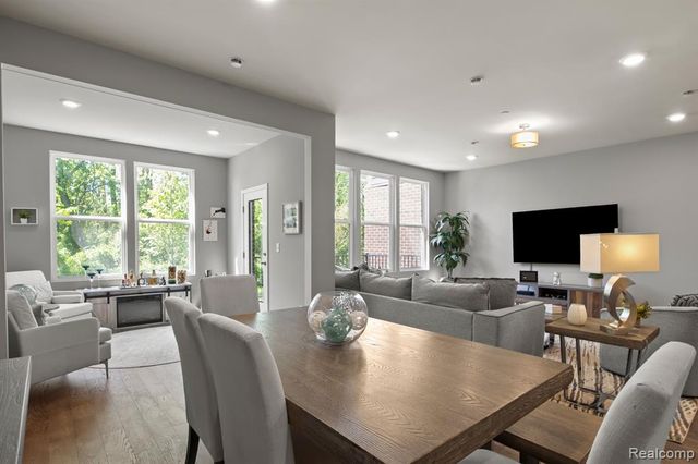 39985 Premier Drive, Plymouth, MI 48170