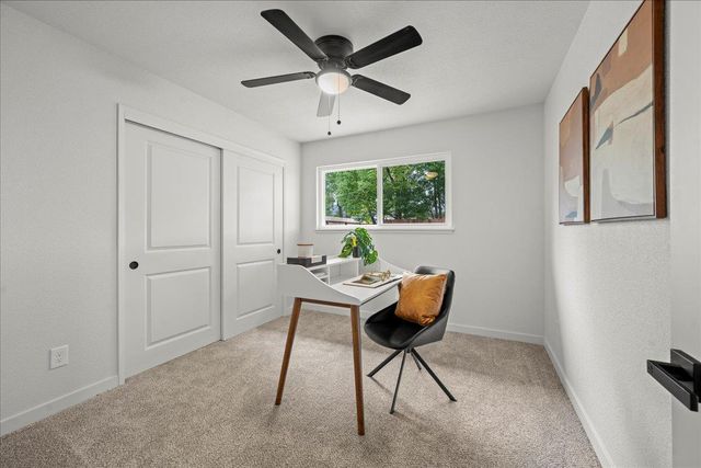 400 Tioga Dr, Lodi, CA 95242