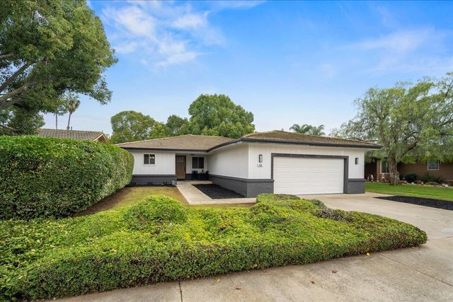 400 Tioga Dr, Lodi, CA 95242