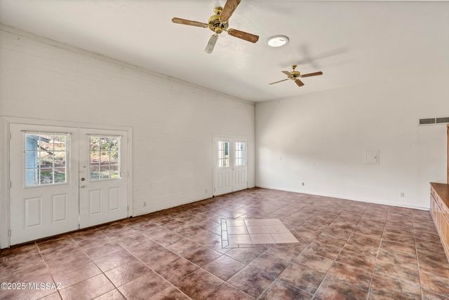 609 Oliver Circle, Bisbee, AZ 85603