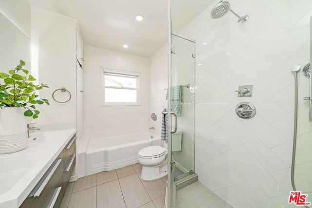 820 Alandele Avenue, Los Angeles, CA 90036
