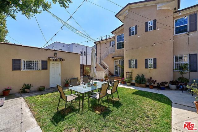 820 Alandele Avenue, Los Angeles, CA 90036