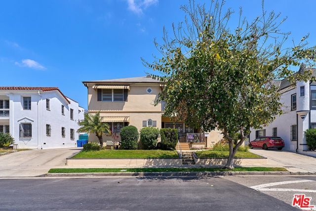 820 Alandele Avenue, Los Angeles, CA 90036