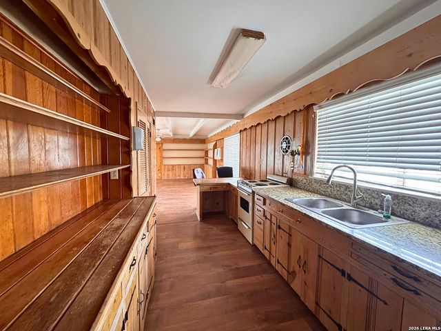 1278 Bandera Road, San Antonio, TX 78228