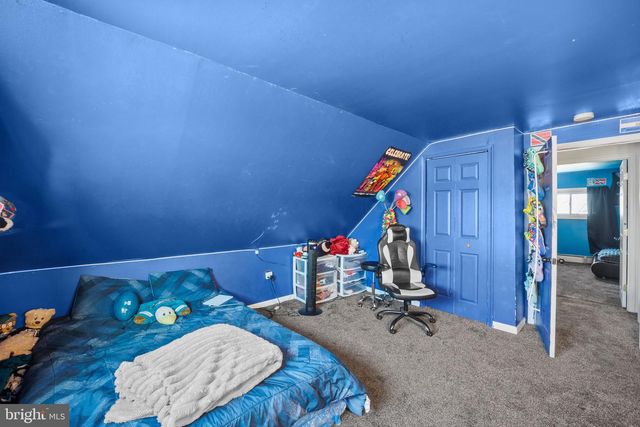 5 NICKELHILL LN, Levittown, PA 19054