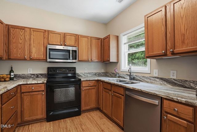 212 N Honey Springs Avenue, Fuquay Varina, NC 27526
