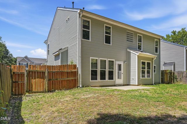 212 N Honey Springs Avenue, Fuquay Varina, NC 27526