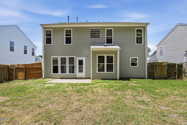 212 N Honey Springs Avenue, Fuquay Varina, NC 27526