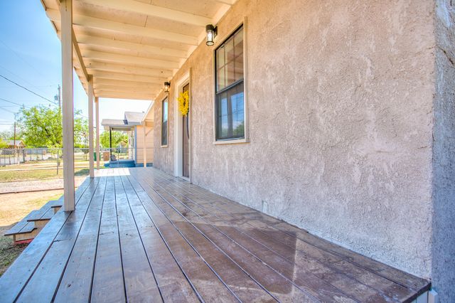 811 San Jacinto Street, San Angelo, TX 76903