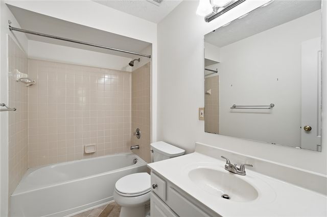 4213 Fontenay, Mason, OH 45040