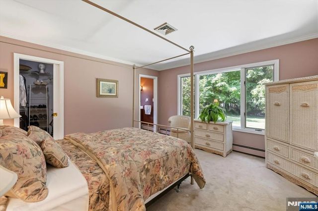 629 Lawlins Road, Wyckoff, NJ 07481