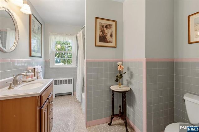 629 Lawlins Road, Wyckoff, NJ 07481