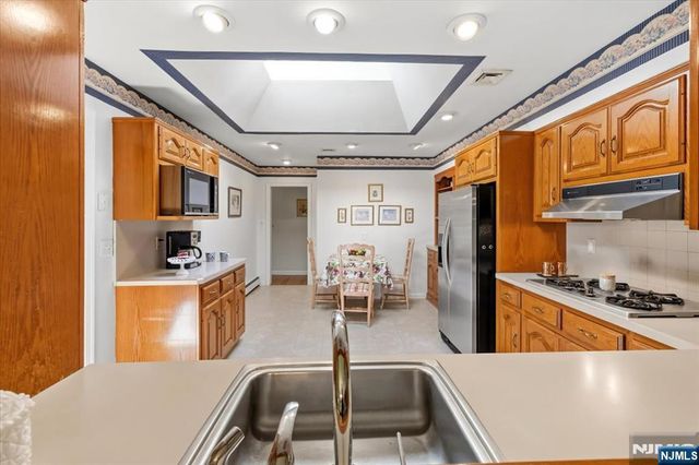 629 Lawlins Road, Wyckoff, NJ 07481