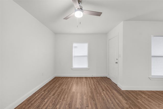 5820 Isbell Street, Sansom Park, TX 76114