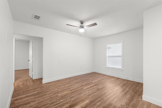 5820 Isbell Street, Sansom Park, TX 76114