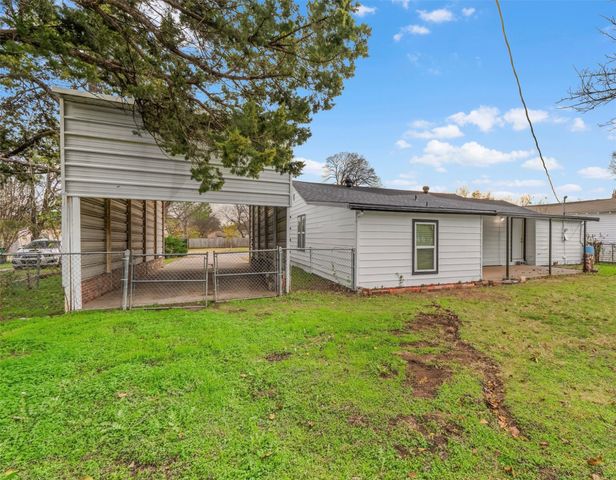 5820 Isbell Street, Sansom Park, TX 76114