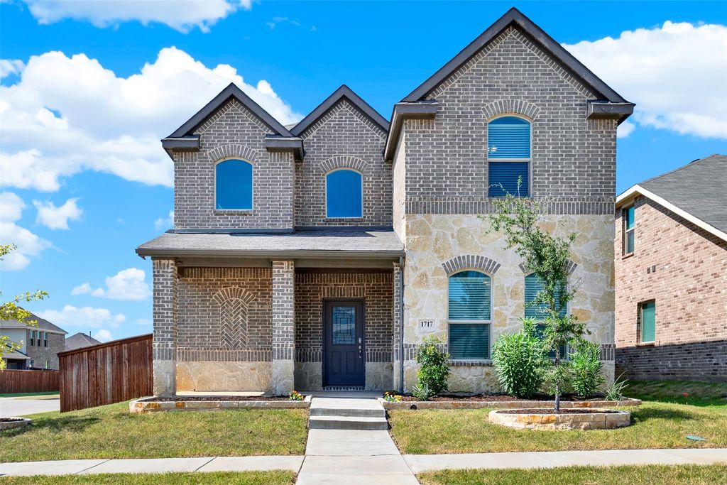1717 Wayne Lane, Celina, TX 75009