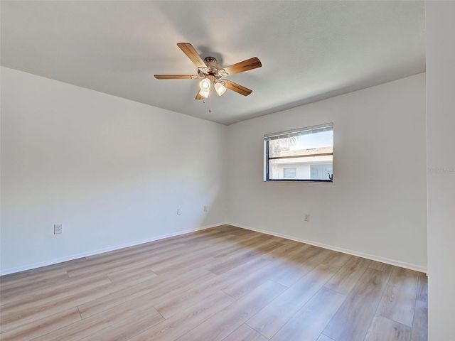 7237 CLOISTER DRIVE 207, Sarasota, FL 34231